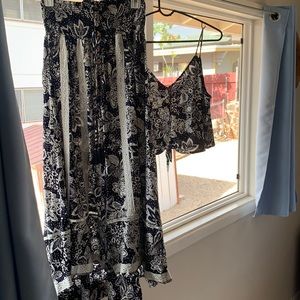 Navy patterned skirt and crop set